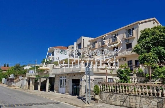 Дом на первой линии от моря с отличным инвестиционным потенциалом, Луштица - фото