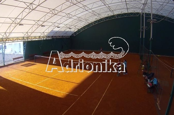 Продажа теннисного корта со вспомогательным объектом, Бар, Полье - фото