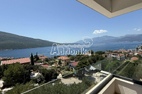 Эксклюзивный пентхаус с видом на море, террасой на крыше, лифтом и гаражом, Дженовичи — Херцег Нови