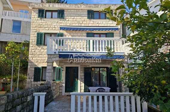 Аутентичный семейный дом в отличной локации рядом с морем, Зеленика &ndash; Херцег-Нови - фото