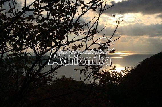 Участок в Куляче (Будва) под строительство - фото