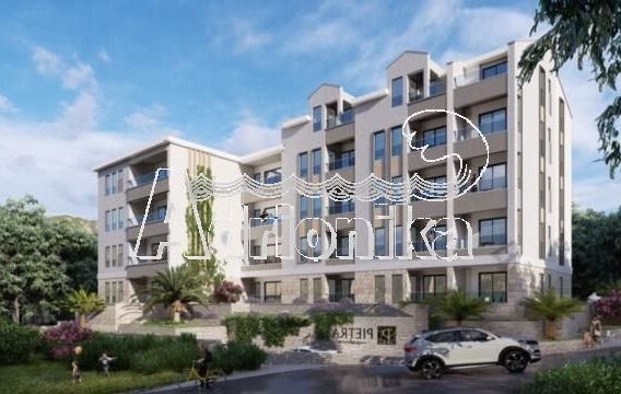 Строящийся новый комплекс на окружной дороге в Будве - фото