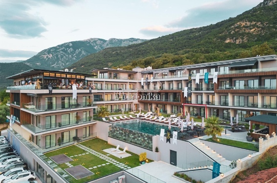 Двухкомнатная квартира в новом комплексе с бассейном, Кавач - фото