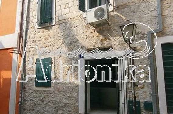 Фантастическое коммерческое помещение, Херцег Нови - фото