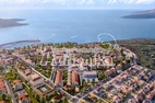 Lustica Bay, центральный район нового города на полуострове Луштица - фото