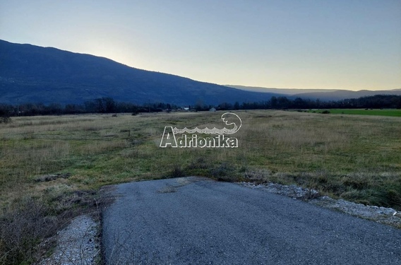 Продаётся урбанизированный земельный участок под промышленное строительство &ndash; Чурилац, Даниловград - фото