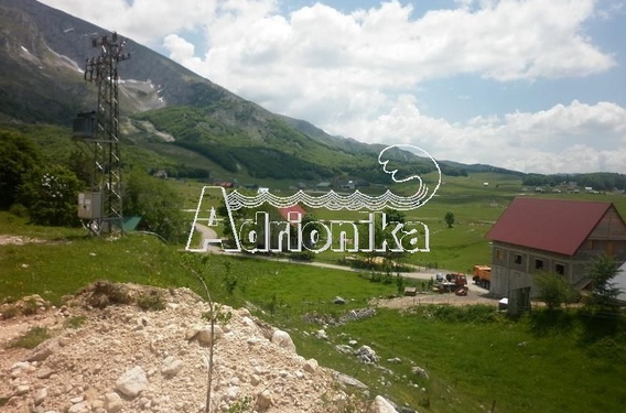 Участок в Жабляк, рядом с Савин Кук - фото