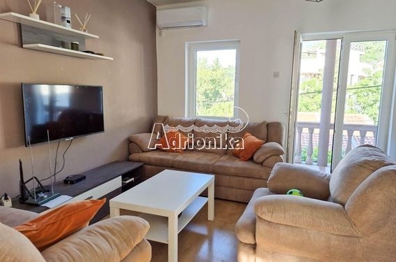 Семейный дом с двумя квартирами и летней кухней &ndash; Сутоморе, рядом с морем - фото