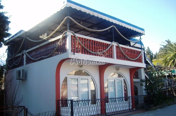 Работающая мини гостиница с магазином, Шушань - фото