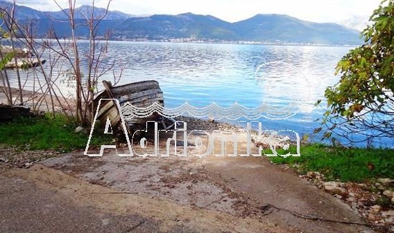 Большой участок на первой линии моря - Пристан, Луштица - фото