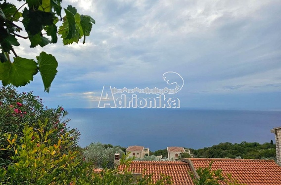 Очаровательный каменный дом в Режевичи с видом на море - фото