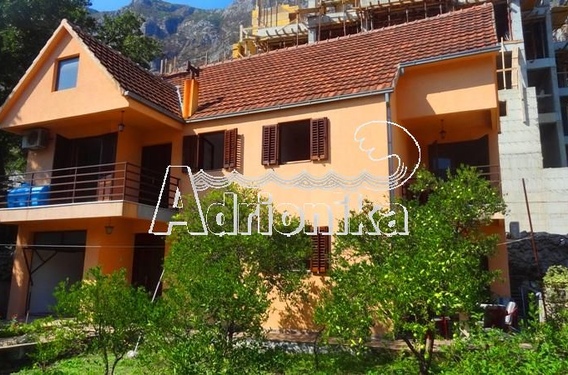 Дом в Доброте 100м от моря с видом на море - фото