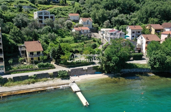 Участок в п. Столив, 40м от моря - фото