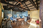 Старый дом в Шушани, Бар с просторным участком