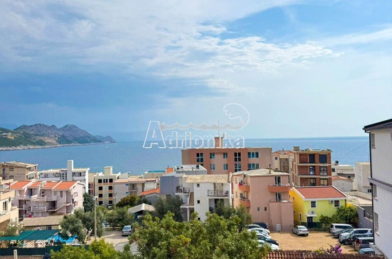 Трехкомнатная квартира рядом с морем в Добра Вода, Бар - фото