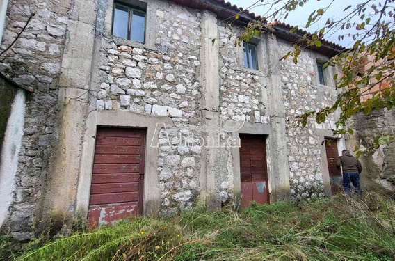Старый каменный дом под ремонт недалеко от пляжа и центра города, Бар, Шушань - фото