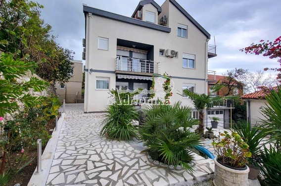 Жилой дом, функционирующий как мини-отель, Сутоморе - фото