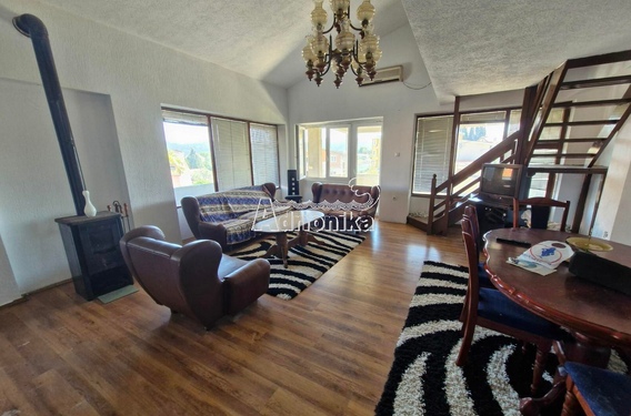 Семейный дом на большом участке недалеко от центра города, Бар - фото