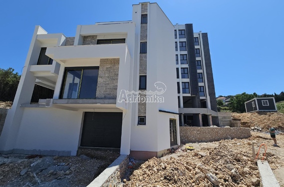 Вилла с видом на море и бассейном, Утеха - фото