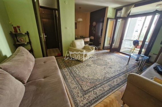 Квартира в 400 метрах от моря, центр города Бар - фото