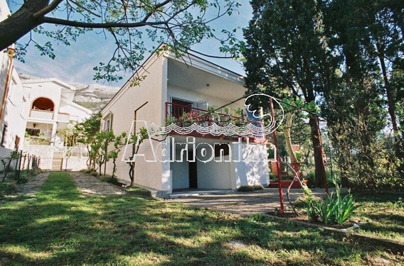 Дом для отдыха, расположенный в тишине и зелени, Сутоморе, Бар - фото