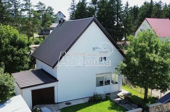 Дом с 5 спальнями в Жабляке &ndash; для жизни и инвестиций - фото