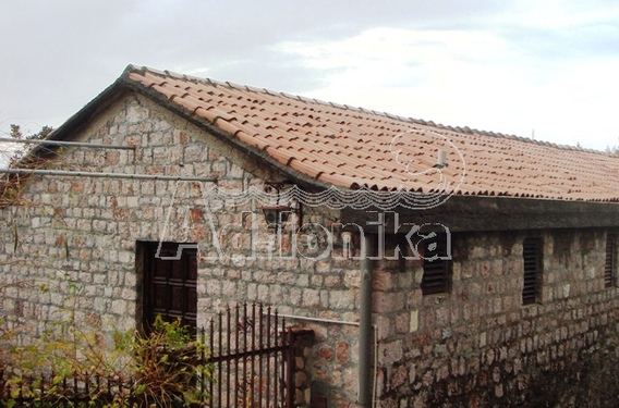 Дом в Подличак, Будва - фото