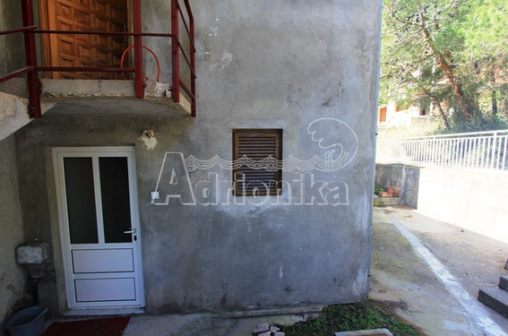 Дом в Баре - фото