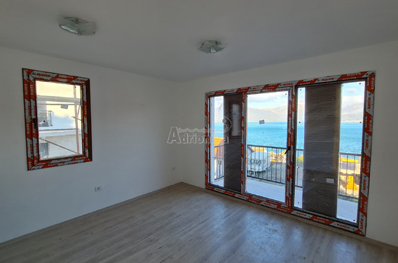 Квартиры в новостройке в Крашичи - фото