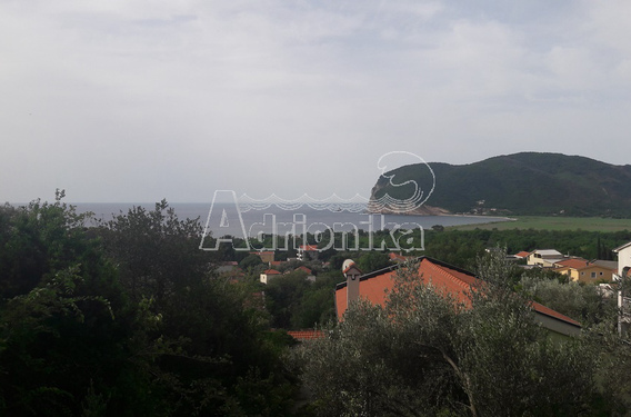 Участок в Будве - фото