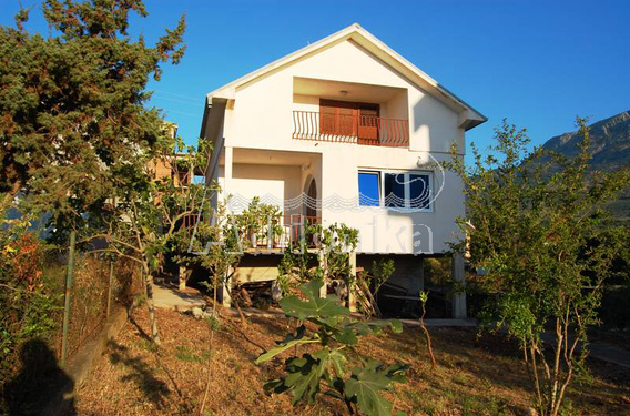 Дом в Добрых Водах - фото