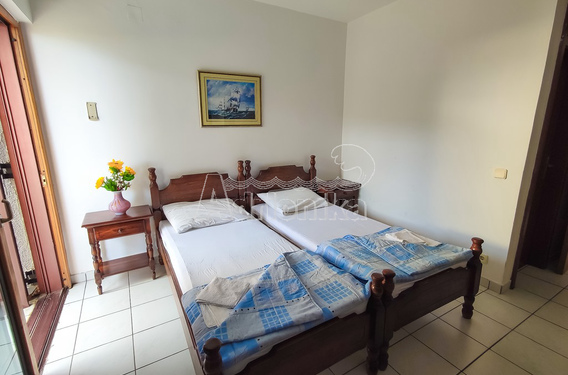 Отель на продажу в Бечичи - фото