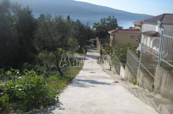 Большой участок в Баошичи - фото