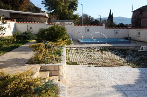 Квартира в Дженовичи - фото