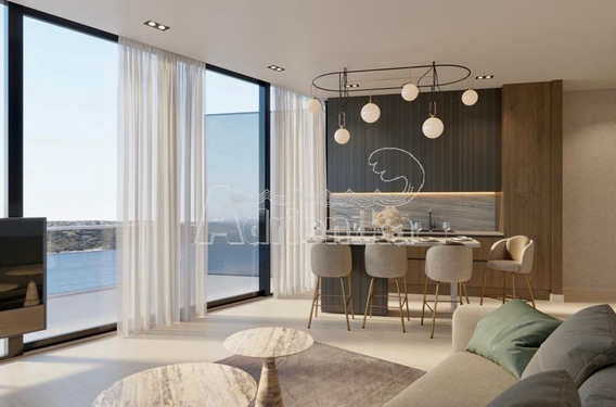 Роскошные апартаменты в стадии строительства на первой линии моря - фото