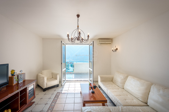 Квартира в Которе с видом на Боко-Которский залив - фото