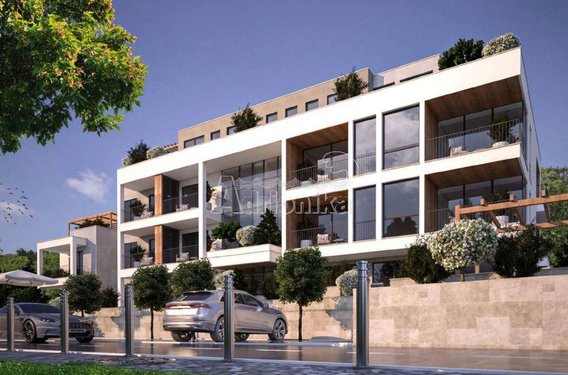 Новый комплекс с бассейном недалеко от Тивата и Котора - фото