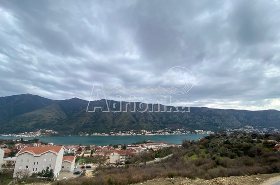 Однокомнатная квартира с панорамным видом на море - фото