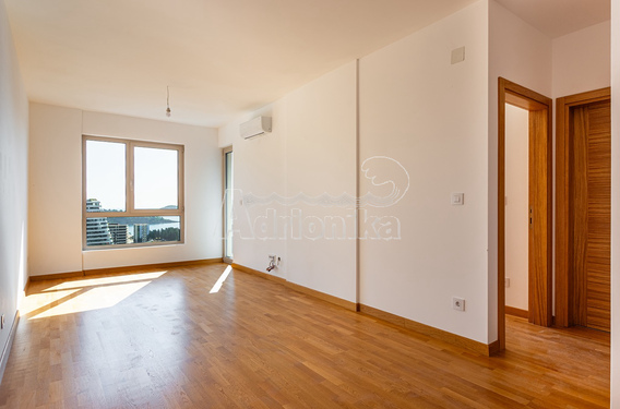 Квартиры в новом доме в Бечичи - фото