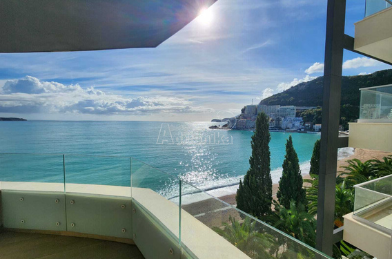 Продается светлая квартира в Рафаиловичи с панорамным видом на море - фото