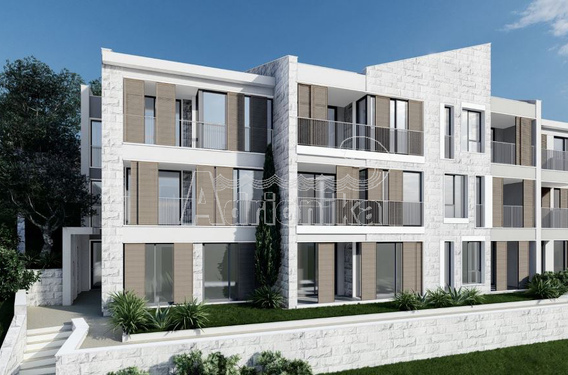 Квартиры в новом комплексе с бассейном в Пржно - фото