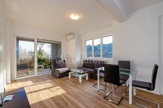 Квартиры с видом на море в двух жилых домах с лифтом в Рафаиловичи. - фото