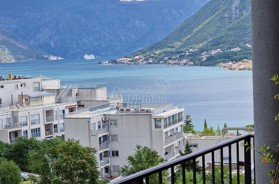 Просторная квартира площадью 75 м? и видом на море - фото