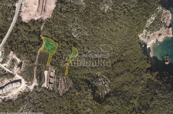 Два урбанизированных участка на эксклюзивном месте под строительство, Режевичи - фото