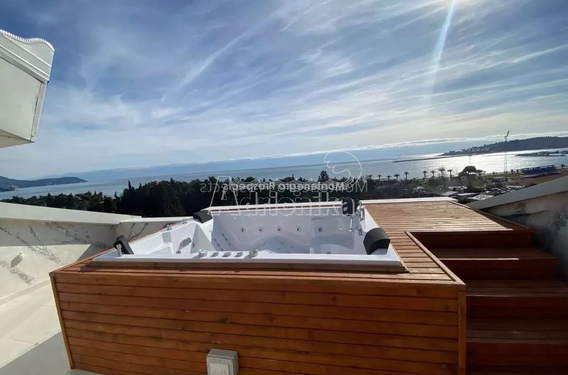 Эксклюзивная квартира с видом на море, Шушань - фото