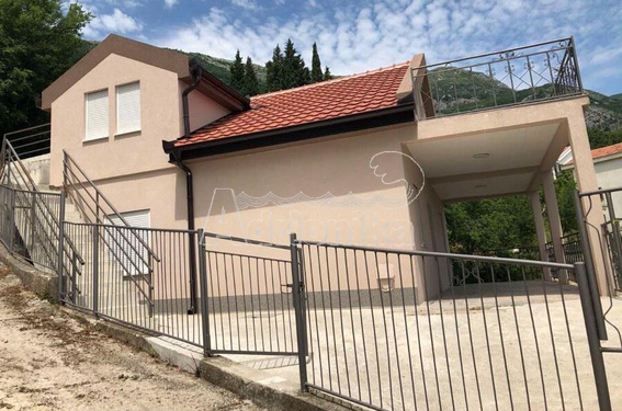 Дом с двумя отдельными квартирами, Сутоморе, Бар - фото