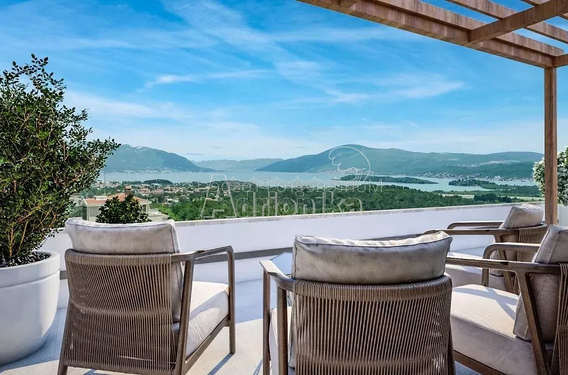 Новые квартиры в стадии строительства с видом на море в Каваце, Которский залив - фото