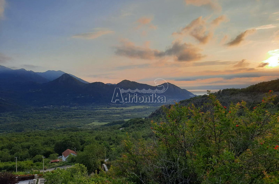 Большой участок с видом на Скадарское озеро, Бар - фото