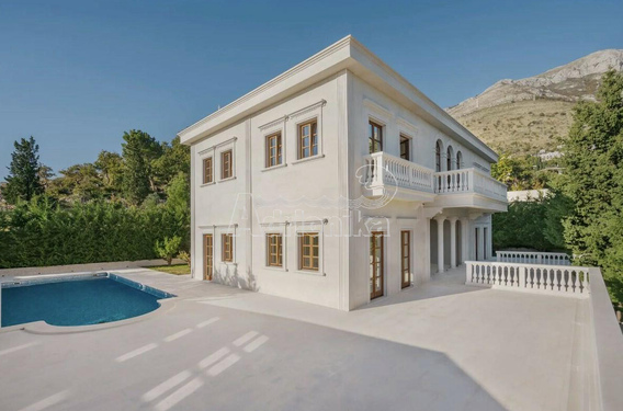 Вилла с бассейном, Скочидевойка, Будва - фото