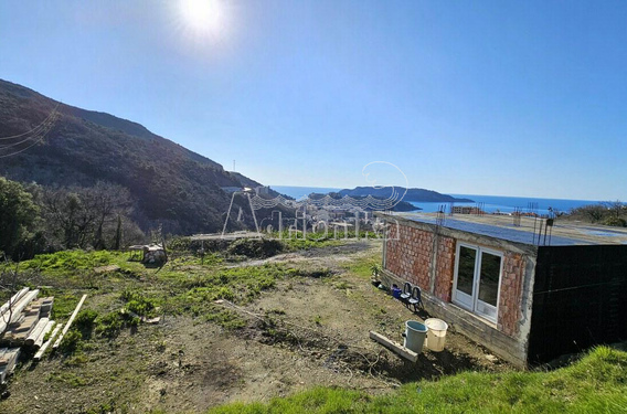 Строящийся дом на большом участке с видом на море, Ивановичи, Бечичи - фото